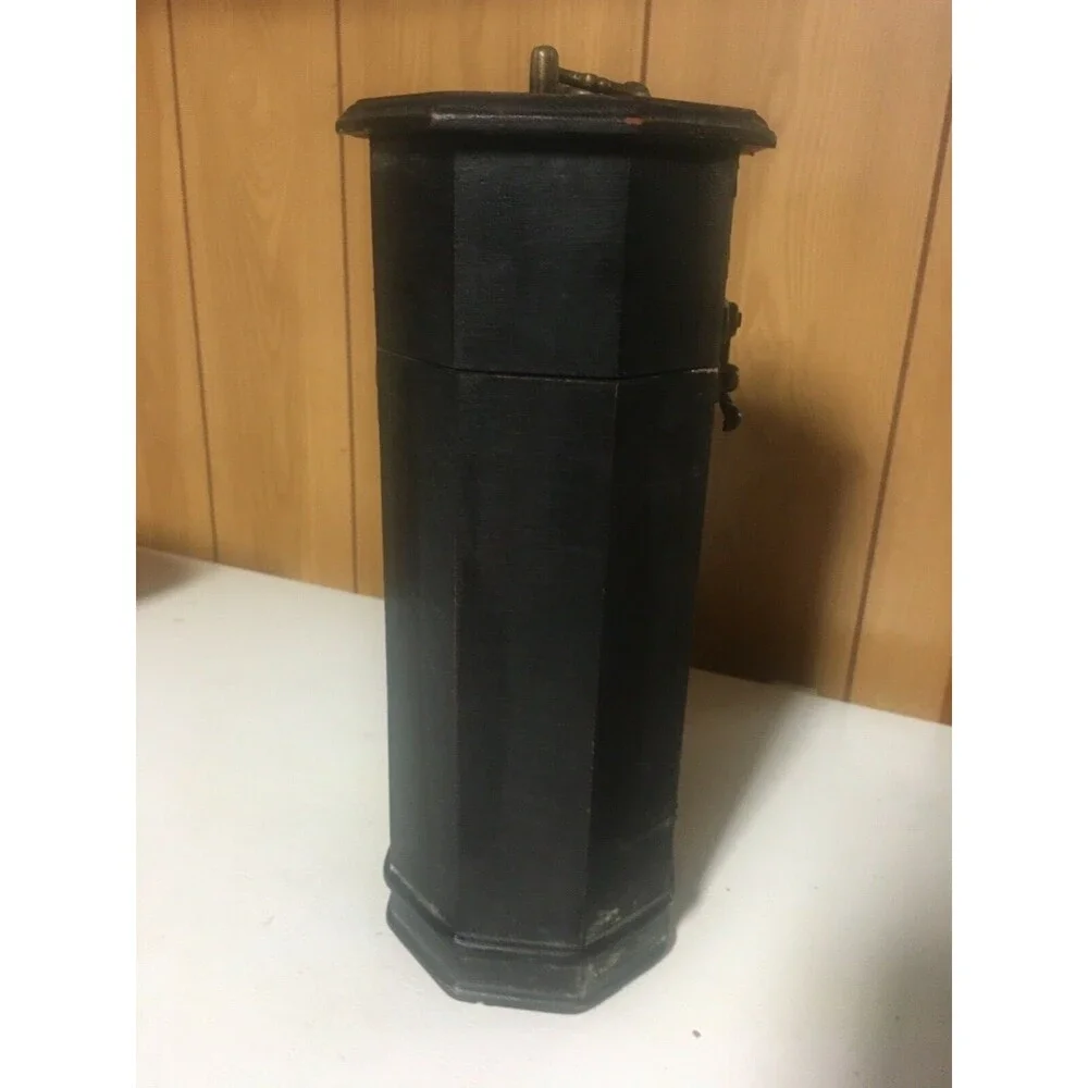 Antique Black Wine Box‎